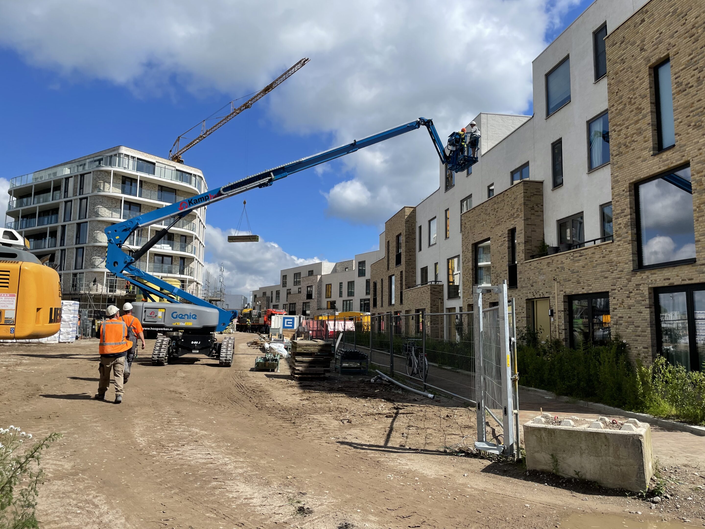 26 Meter Telescoophoogwerker rups foto 2 Kamphuis Hoogwerkers 1 scaled