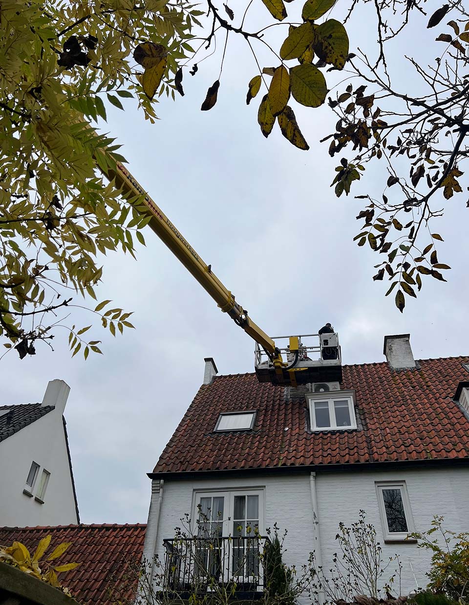 Project vrachtwagenhoogwerker voor Lika Schildersbedrijf afbeelding 4 – Kamphuis Hoogwerkers